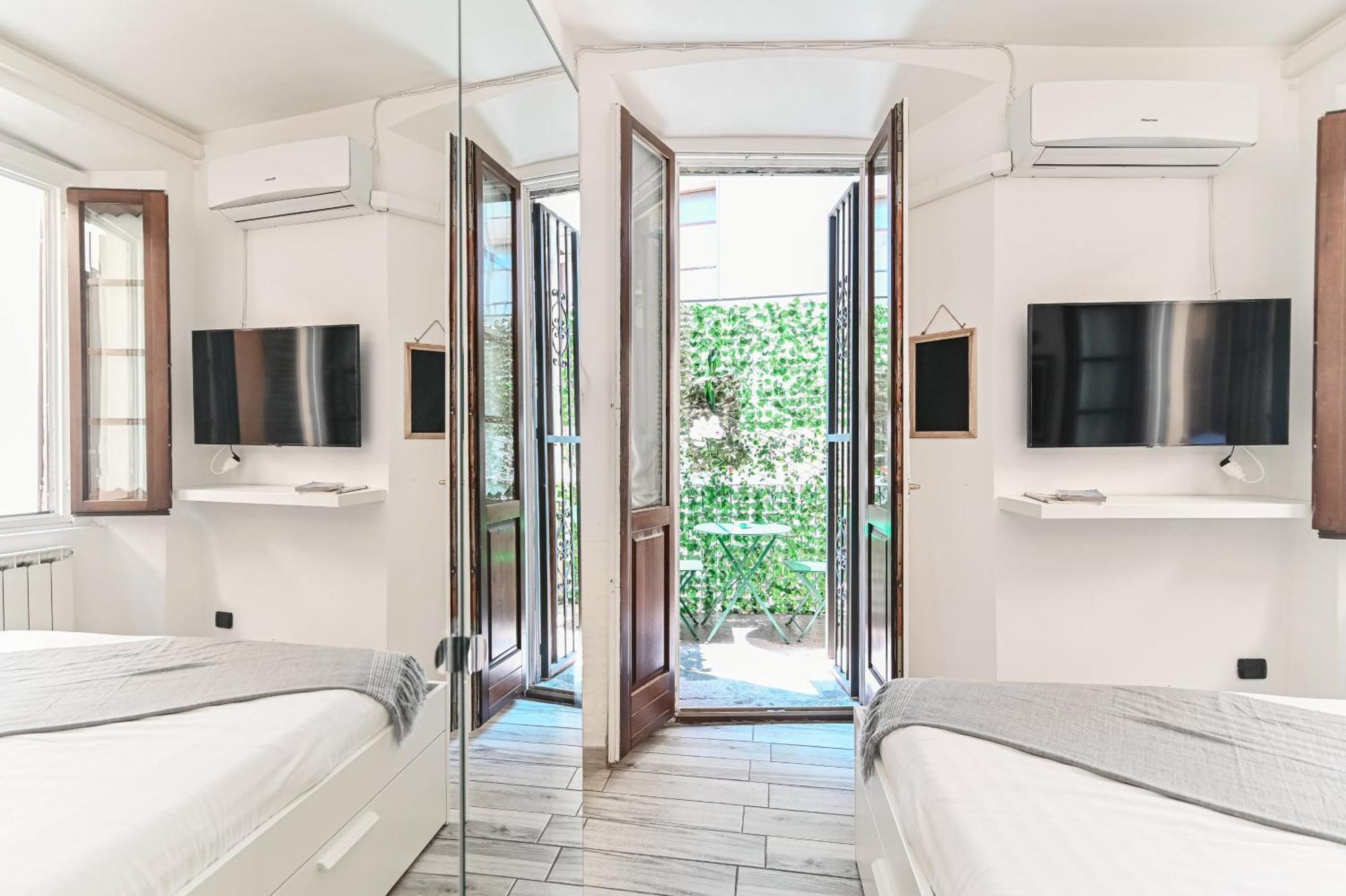 Joivy Al Duomo Guest House Como Exterior foto